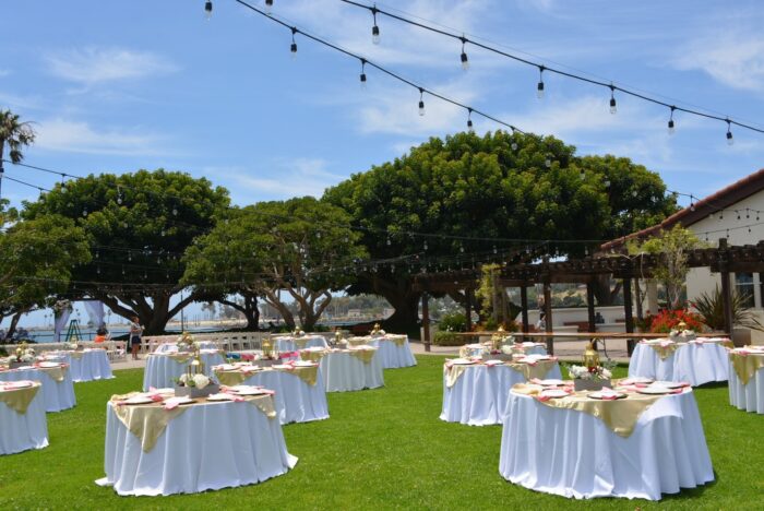 Beautiful decorated roundtable in garden for marriage at San Pedro, CA
